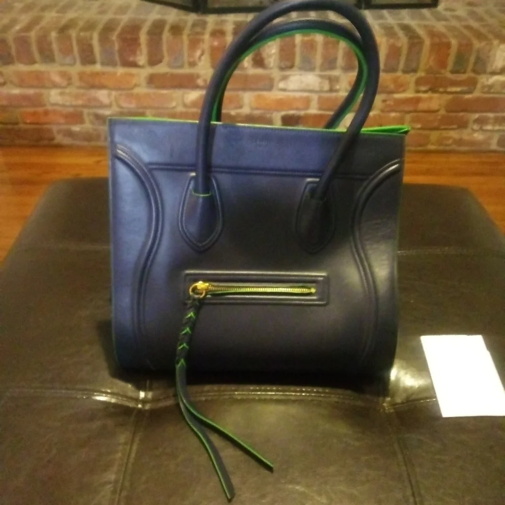 💯 AUTH Celine  Phantom handbag